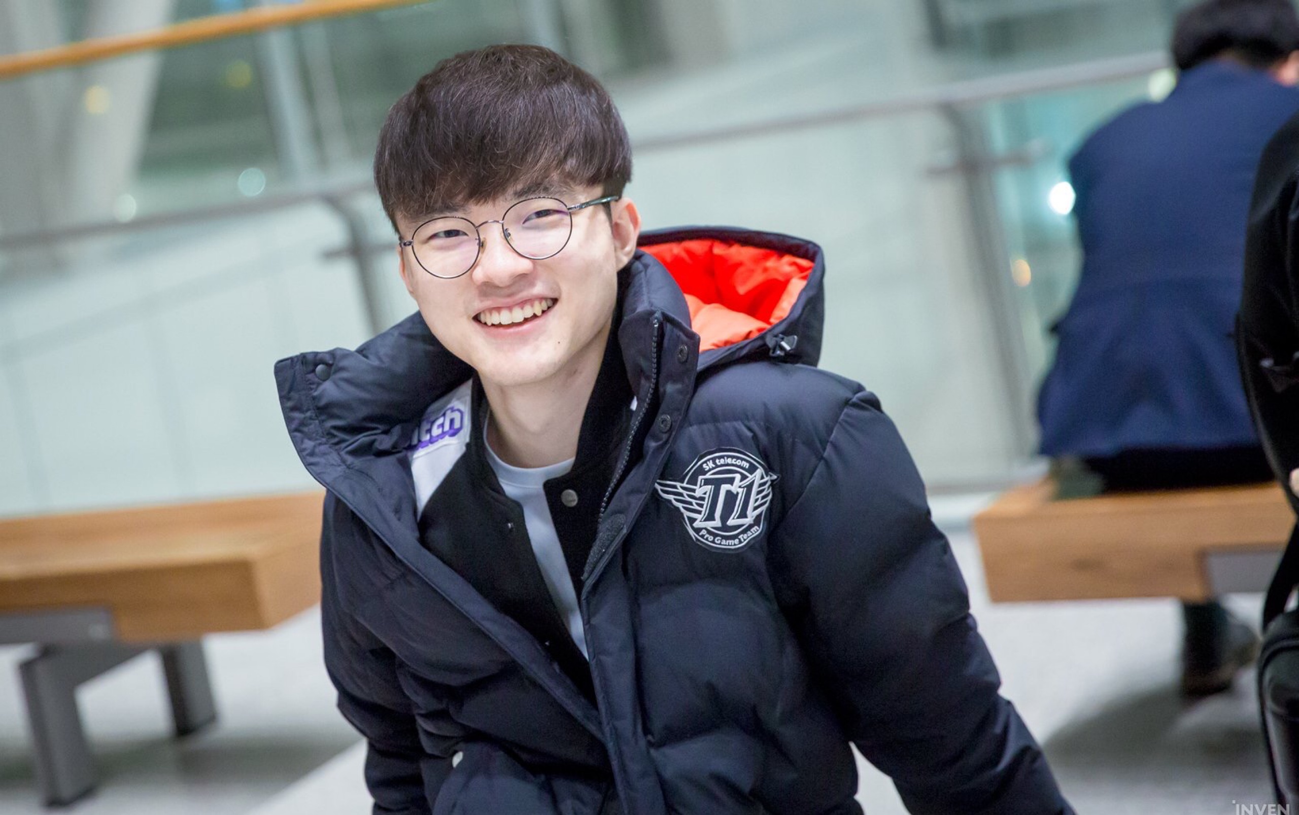 今日赛果及明日赛程：恭喜V5、BLG取得胜利